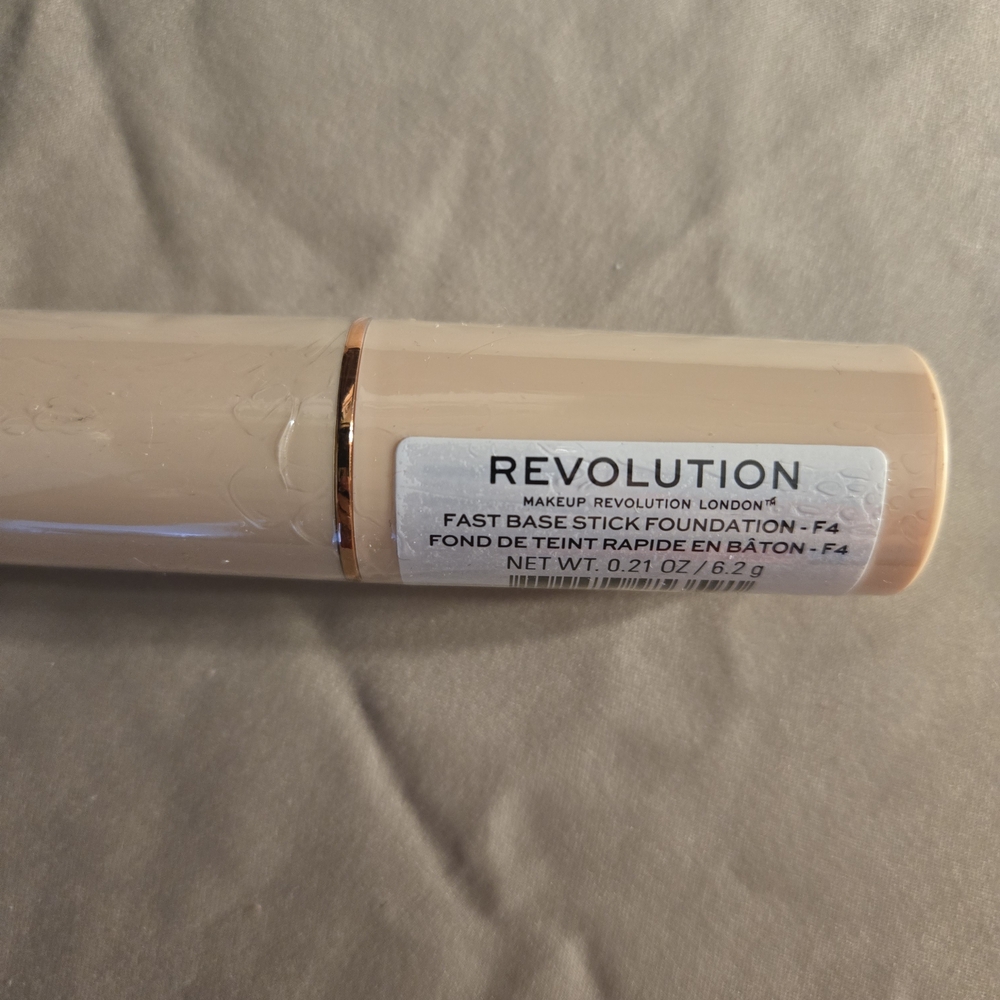 Revolution Fast Base Stick Foundation